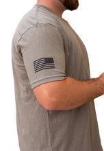 Load image into Gallery viewer, Callies Eagle Flag T-Shirt : Stone Gray
